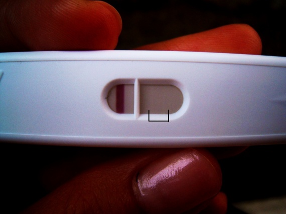 test +++ très pale a 9dpo - Tests et symptômes de grossesse - FORUM