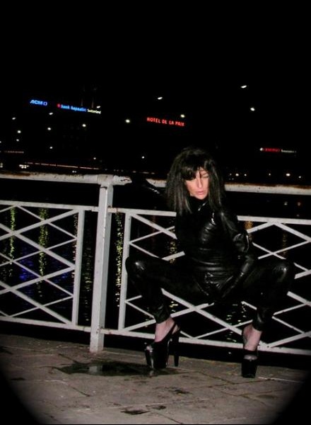 salope en nuisette fetichisme latex salope en nuisette fetichisme latex