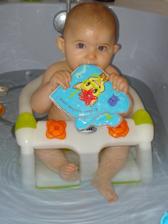 comment laver bebe dans une douche