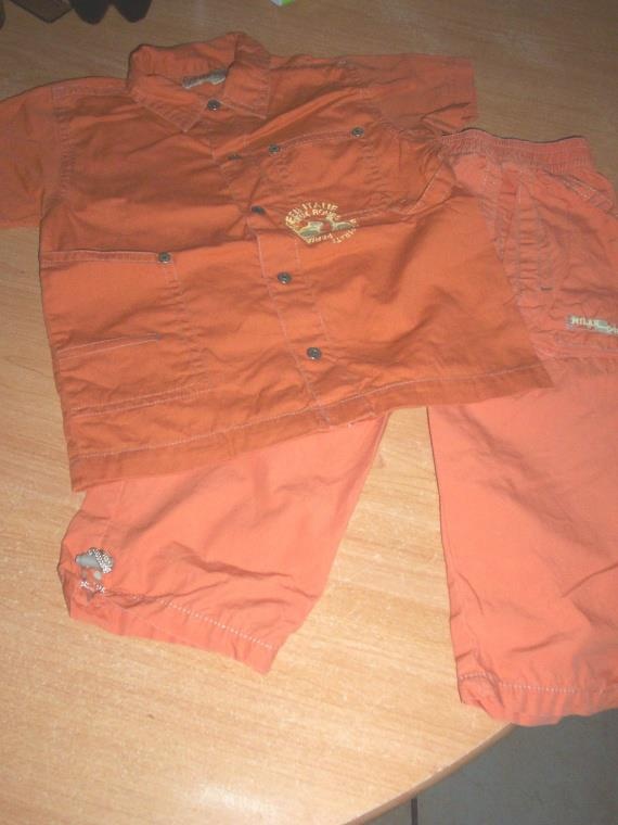 Enble orange toilepantalon + chemisette PETIT PIRATE BON ETAT 1€