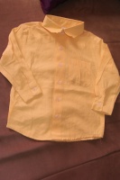 Chemise jaune legère (inscrit 2 ans mais taille 3) BE 1€