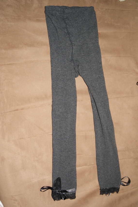 Collant legging laine gris Taille M ( taille petit , dirais plus 12/14 ANS ) 2€