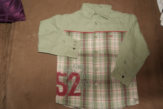 Chemise vert et rouge BE IN EXTENSO 3€