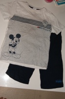 Ensemble coton pantacourt + t shirt MICKEY porté 1 fois 5€