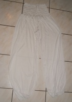 Pantalon détente blanc T Unique 3€