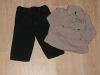 Ensemble pantalon noir ( DISNEY )  + chemise beige 2€
