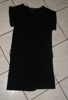 Robe noir ( se porte avec ceinture)  KIABI T 34-36 3€