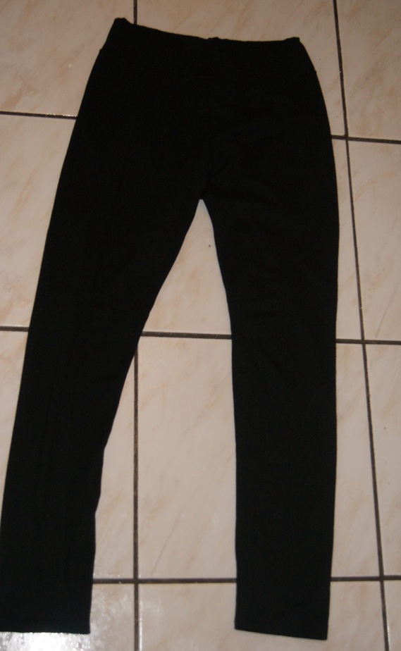 Legging noir épais T 36-38 3€
