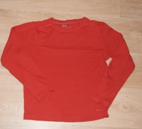 Sous pull rouge 1€