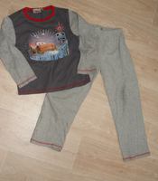 Pyjama coton gris CARS ( Bien porté ) 2€