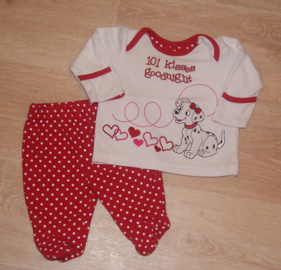 Pyjama coton rouge & blanc 2 pces DALMATIEN 4€