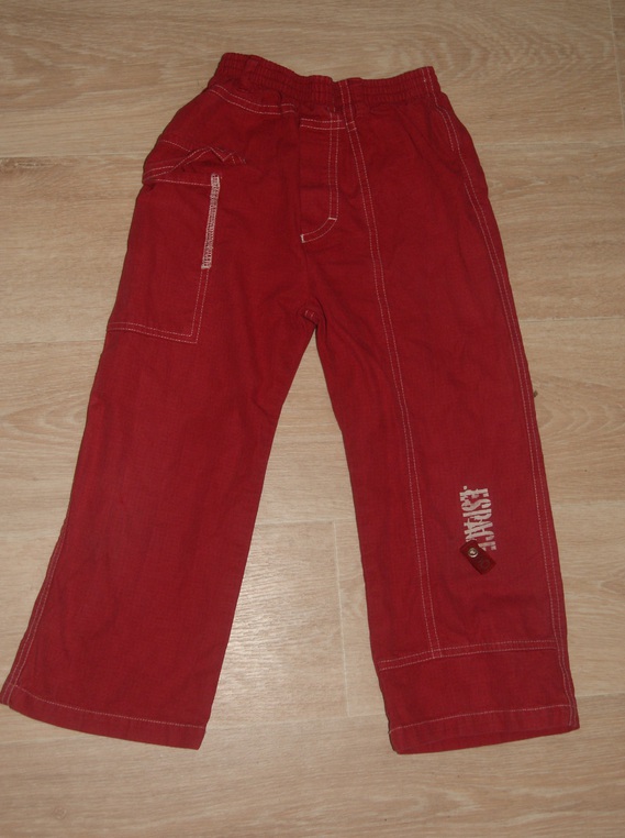 Pantalon coton leger rouge ( leger micro accro ) SUCRE D ORGE 1€