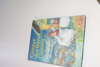 Livre de contes des freres Grimm 2€