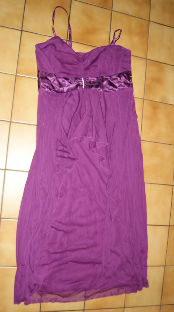 Robe longue de soirée violette T 46 ( porté 1 fois ) 10€