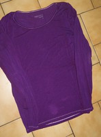 Haut ML large elasthanne ( reteint en violet , attention a laver a part pdt 2 lavages ) porté 1 fois