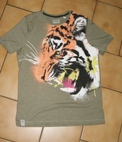 T shirt kaki tigre C&A