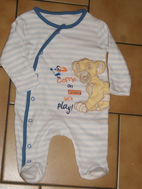 3 MOIS : Pyjama coton ROI LION 6,50€