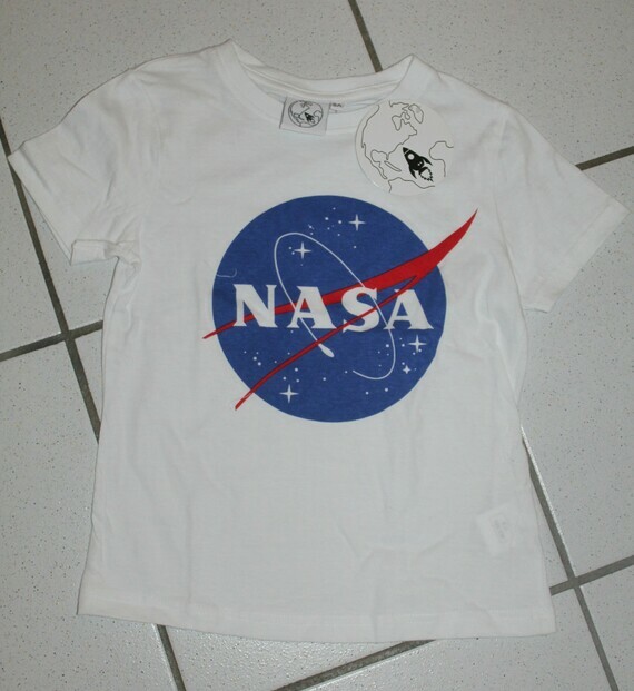 8 ANS : T shirt blanc NASA 1€