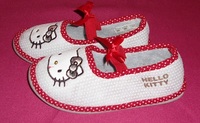 hello kitty chaussons 29.vue2