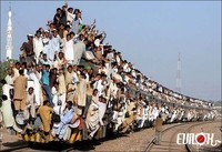 train surchargé en Inde