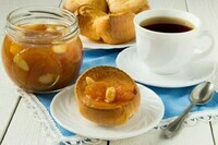 depositphotos_81988200-stock-photo-fresh-pastries-apple-jam-and