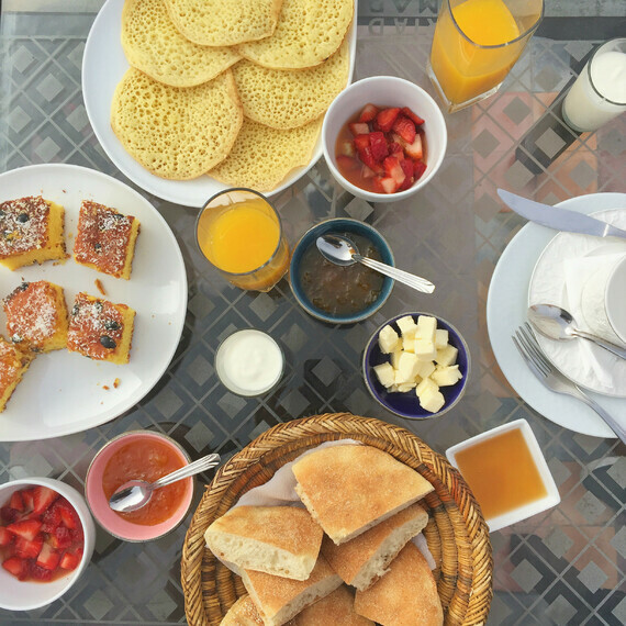 petit-déjeuner-marocain-Riad-Chorfa-Marrakech