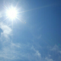 depositphotos_9267932-stock-photo-sun-in-blue-sky