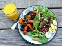 recettes-de-salades-composées-carottes-et-betteraves-rôties