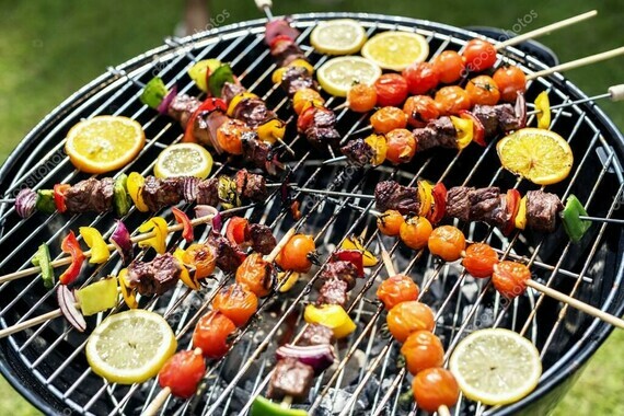 depositphotos_158739504-stock-photo-tasty-grilling-barbecue
