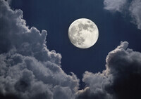 1072427-une-belle-pleine-lune