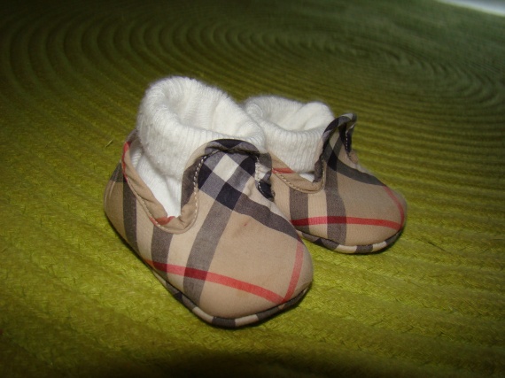 Petits Chassons BURBERRY mixtes - 15€