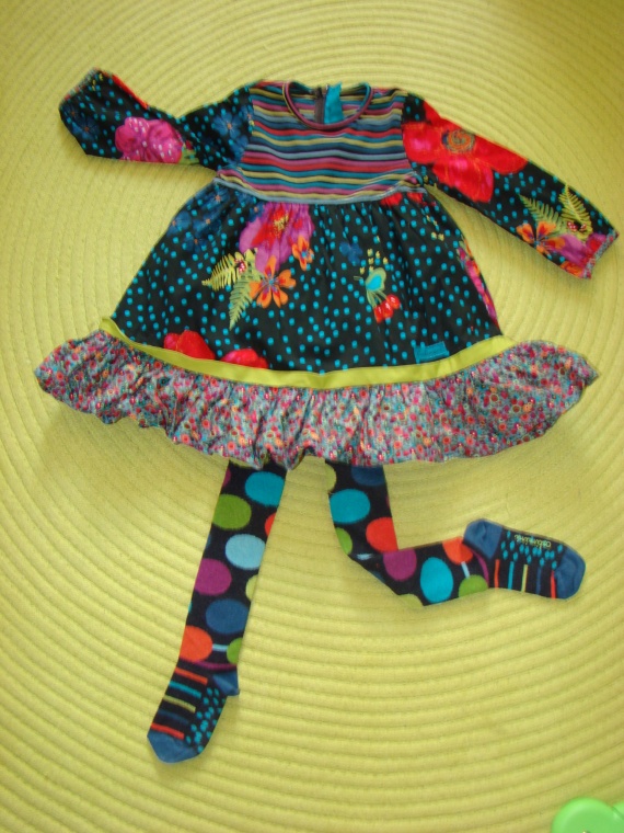 Robe CATIMINI Kid taille 2 ans + Collants taille 23/26
