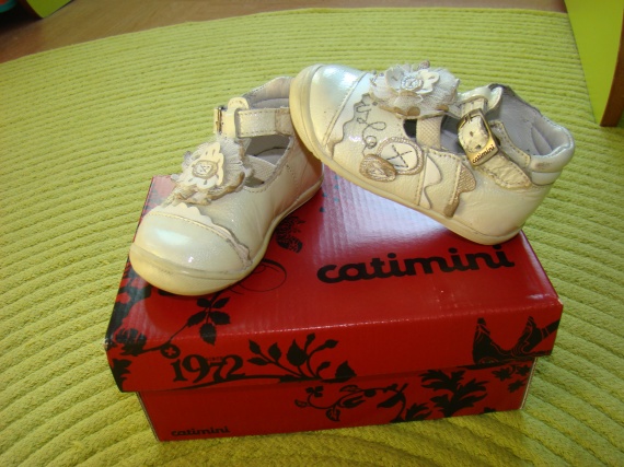 Chaussures CATIMINI - Taille 19 - Prix 12€
