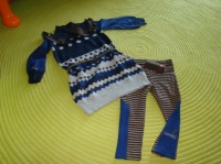 A vendre Robe en laine (taille 2 ans) et legging (taille 2) - Collection Kid hiver 2011/2012 - RARE