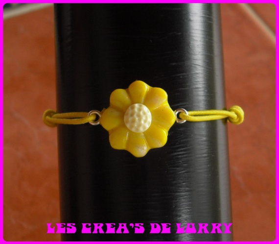 Bracelet fleur 3,50 € jaune