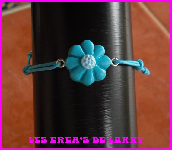 Bracelet fleur 3,50 € urquoise