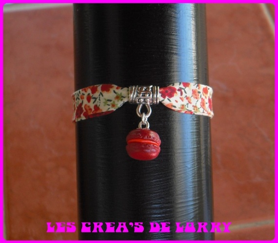 Bracelet liberty 7 € macaron fleur rouge corail bordeau