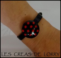 Bracelet simili boule 6 € noire pois rouge