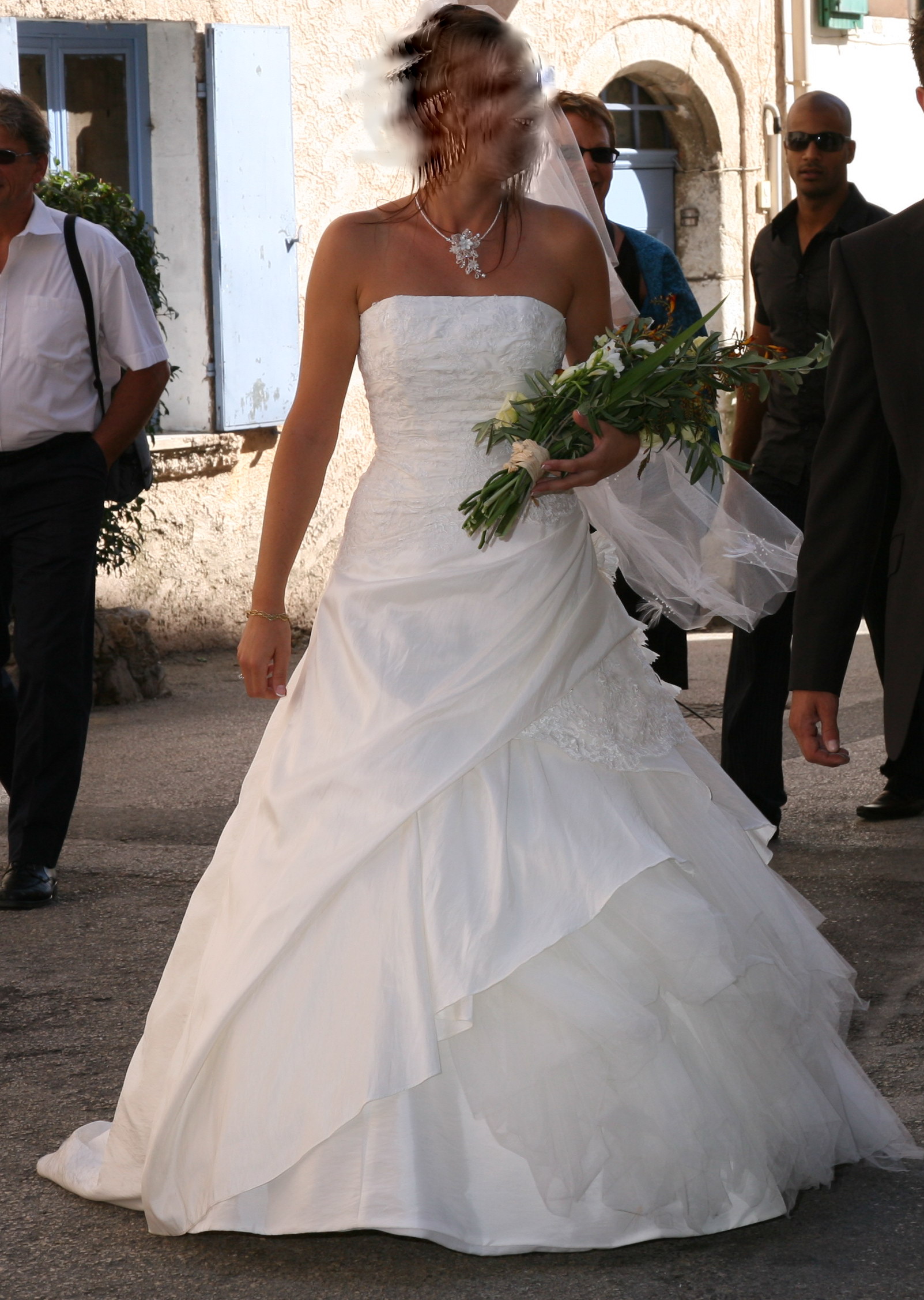 Où Acheter Sa Robe De Mariée Dans La Var Robes De Mariée
