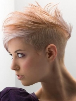 Modele De Coiffure Rase Sur Le Cote Pour Femme 3 Des Boucles Et