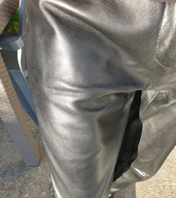 Mon pantalon en cuir 4
