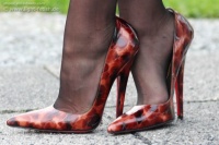 6inch_high_pointy_elite-heels_amber12