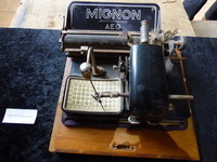 MIGNON l'ancêtre de la machine à écrire)