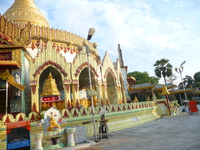 Myanmar - Kyaikhtiyo - Bago - Yangon - 11 Fév 2015 - P1090528