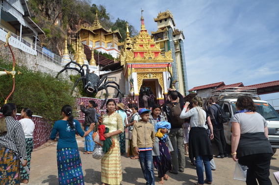 Myanmar - En route vers le Lac Inlé - Pindaya - Lac Inlé - 08 Fév 2015 - DSC_4689
