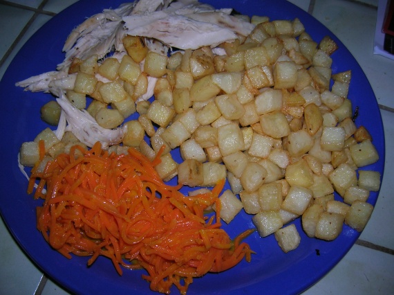 poulet roti + frites + carotte rapée