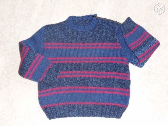 5€  tricot main 5 ans
