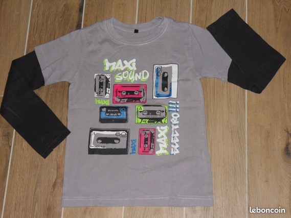 3€ T-shirt Maxi sound Taille 10 Ans