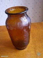 1,50€ Vase en verre brun de 17 cm Aymeric LBC  le 04-12-22
