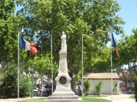 Monument_aux_morts_Aigues-Mortes